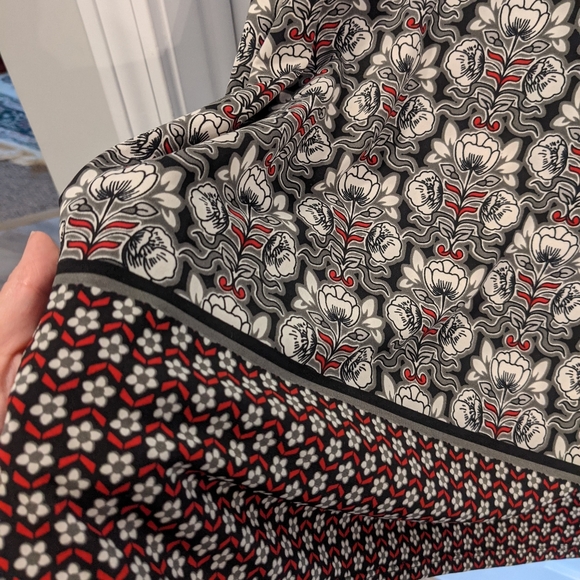 Max Studio Dress - Picture 2 of 3